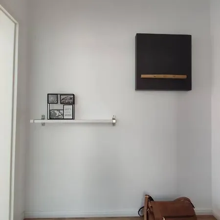 Apartmán 50 Qm Ferienwohnung Fuer 3 Personen, Monteure Oder Geschaeftsreisende, 400 M Bis Lokschuppen, Smart-Tv, Wlan, Lidl Fusslaeufig Erreichbar *