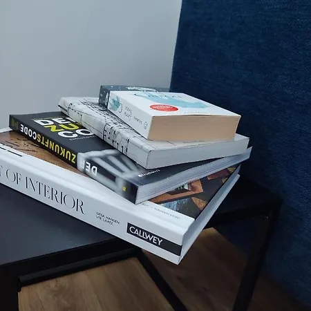 50 Qm Ferienwohnung Fuer 3 Personen, Monteure Oder Geschaeftsreisende, 400 M Bis Lokschuppen, Smart-Tv, Wlan, Lidl Fusslaeufig Erreichbar